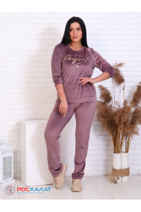 Велюровый костюм c принтом пудрово-розовый.