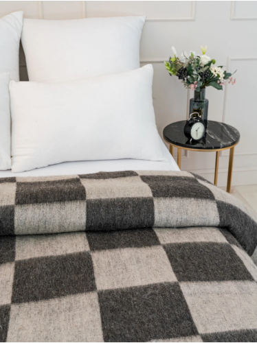 Одеяло полушерстяное клетка/однотон/нат.цвет&nbsp;ОПШ-01